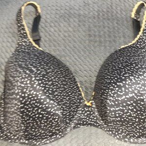 Cacique Underwire Full Coverage Bra size 38F